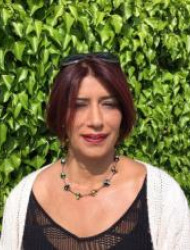 Iris Nahari